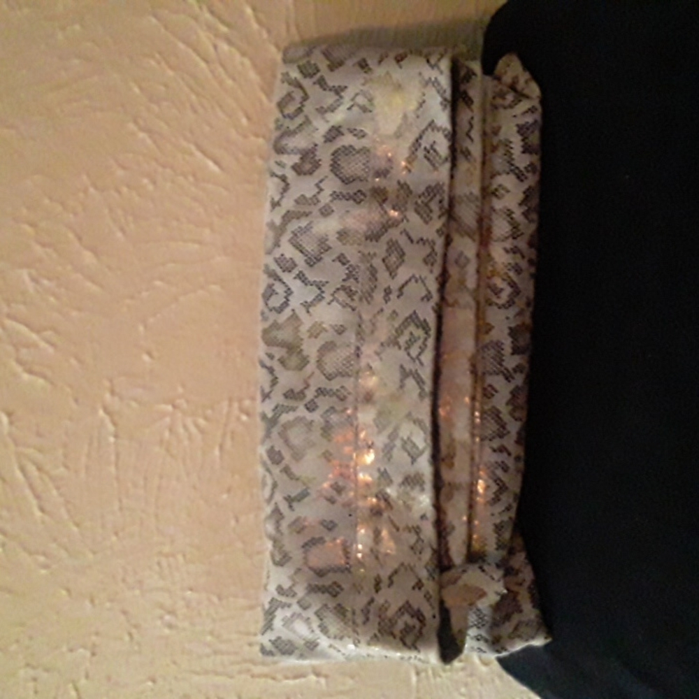 Cofi Convertible Clutch/Crossbody Bag